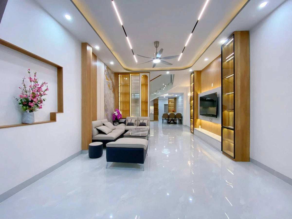 Bán nhà 3 tầng 72m² gần biển Hòa Minh Đà Nẵng - Ảnh 1