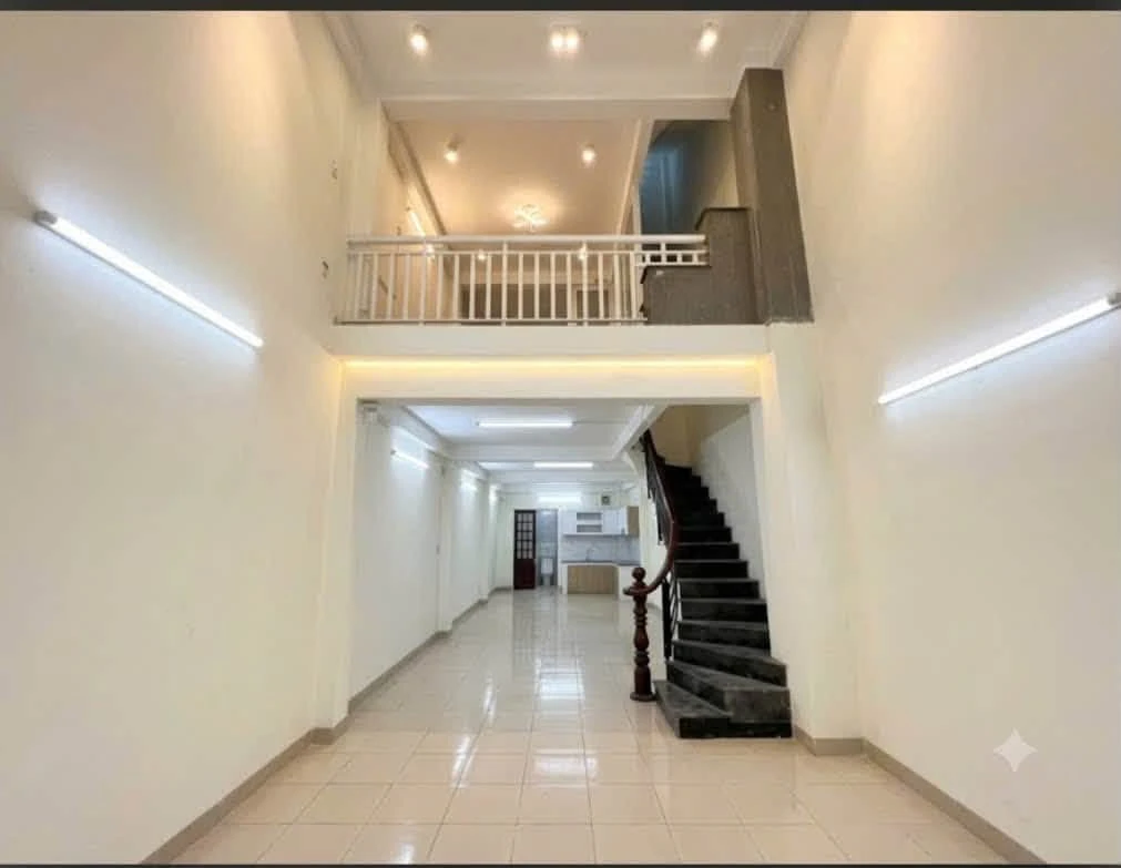 Bán nhà phố 88m² 4PN mặt tiền Trịnh Đình Thảo Tân Phú 13.3 tỷ - Ảnh 1