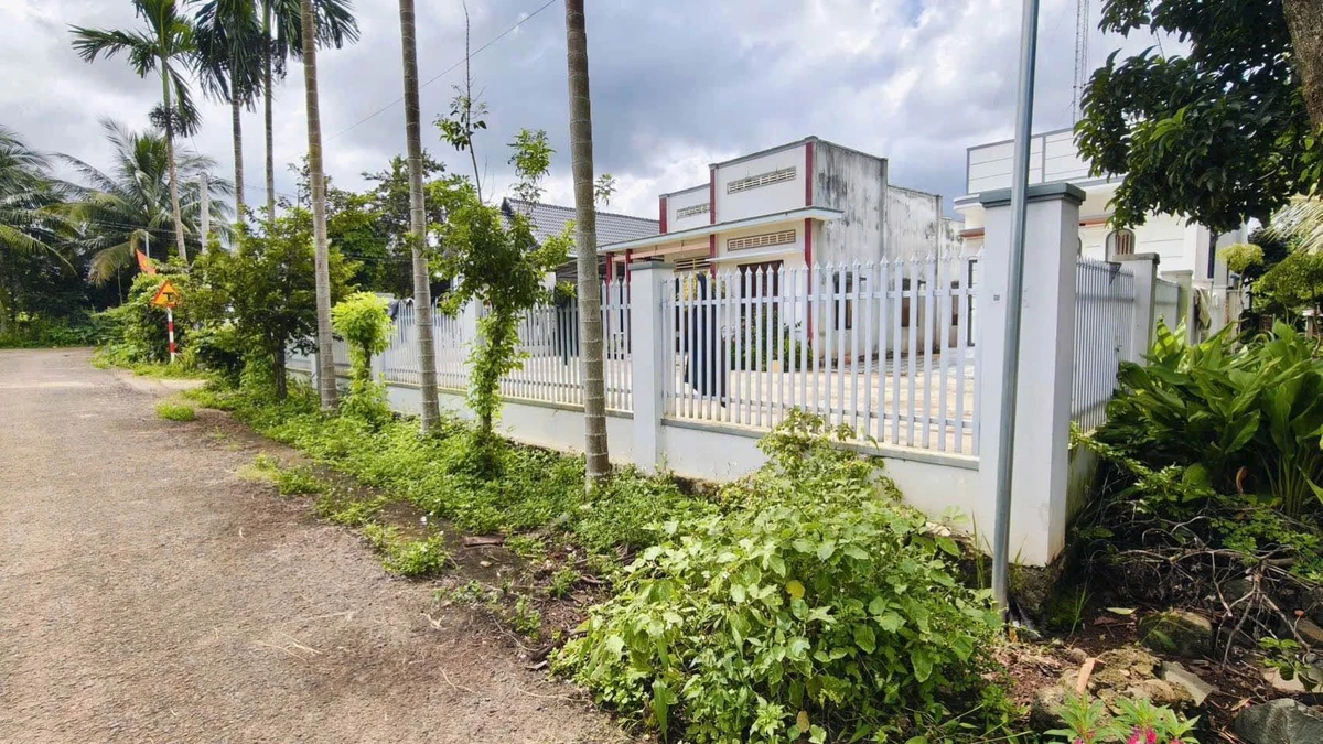 Bán đất hẻm Phan Huy Chú 150m2 giá 850 triệu Quận 1 - Ảnh thu nhỏ 2
