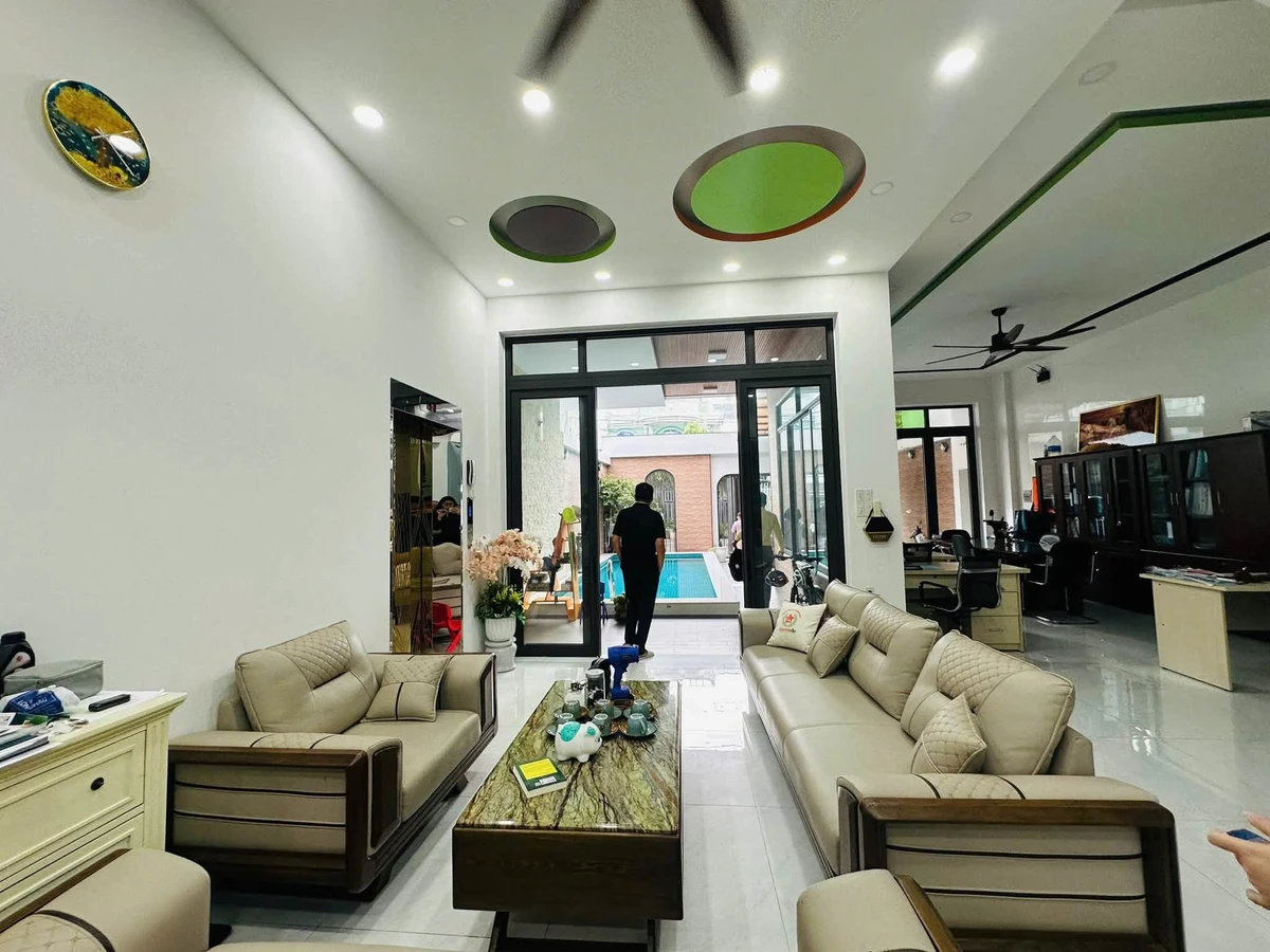 Bán biệt thự 5 phòng ngủ 411m² mặt tiền Lê Chân Nha Trang - Ảnh thu nhỏ 3