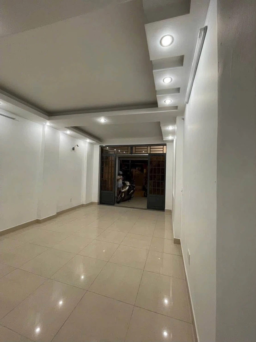Bán nhà 64m² 3 tầng, 5PN, xe hơi tới cửa, Huỳnh Tấn Phát, Quận 7, giá 6,9 tỷ - Ảnh thu nhỏ 4