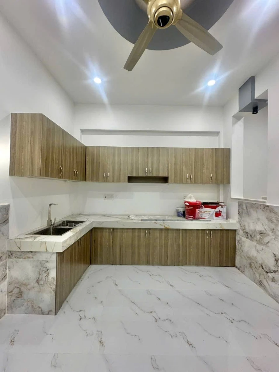 Bán nhà Thành Thái, Quận 10, 60m2, 6PN, 11 tỷ - Ảnh thu nhỏ 2