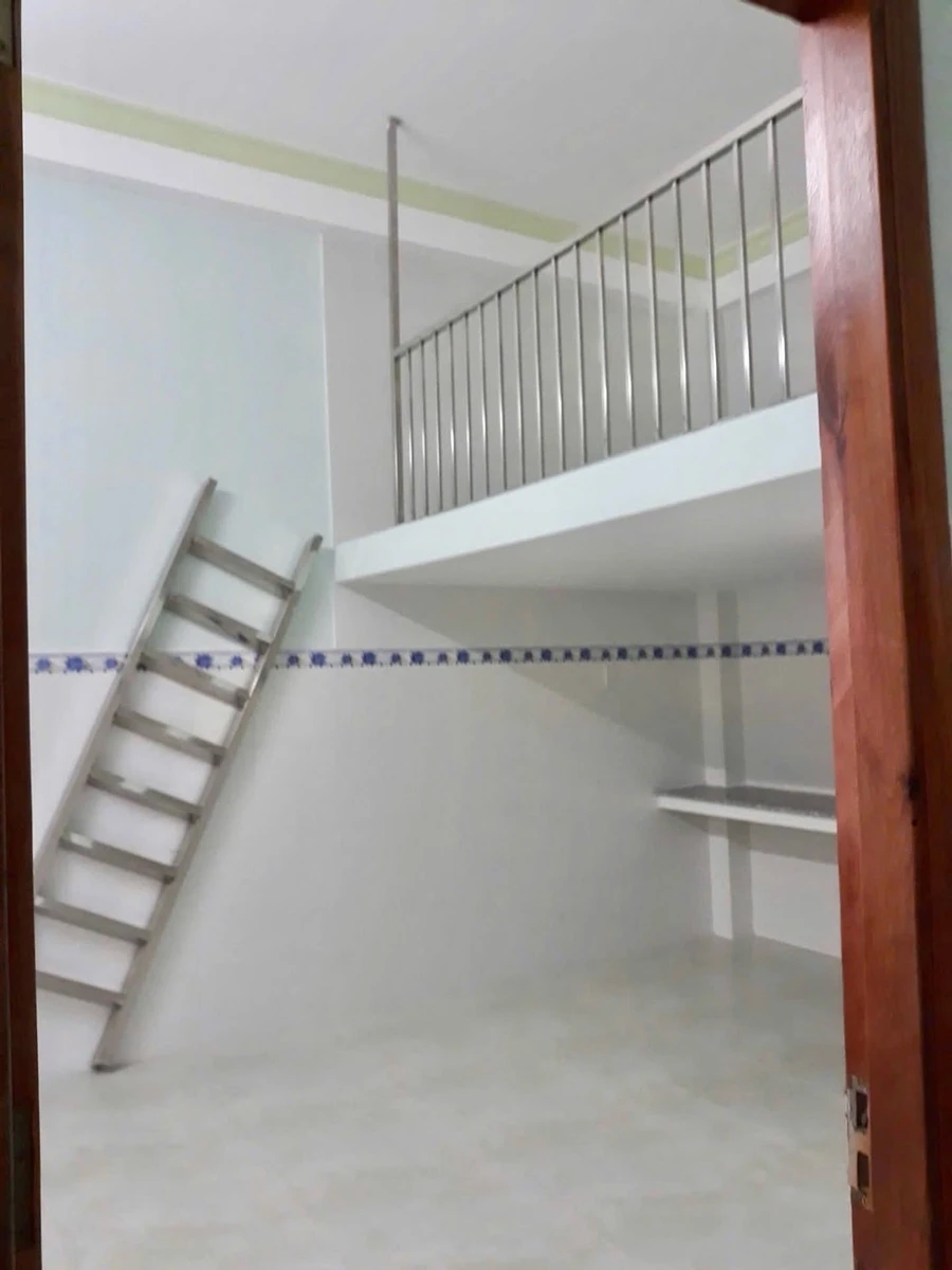 Bán căn hộ dịch vụ 7 phòng 4 tầng 52,7m² đường Số 5, Thủ Đức, giá 5,5 tỷ - Ảnh thu nhỏ 2