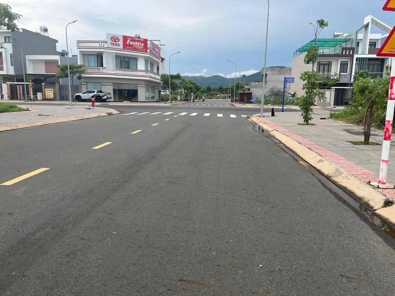 Bán đất mặt tiền đường D1 Hồ Tùng Mậu, 100m2, khu Hưng Việt, Long Tâm, Bà Rịa - Ảnh 1