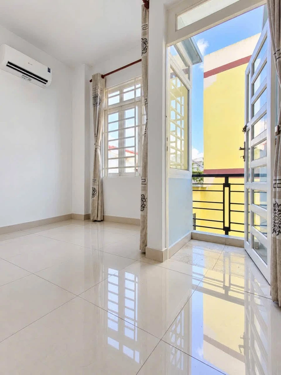 Nhà bán 4 tầng 101m2 Lê Lợi Gò Vấp 5,2 tỷ - Ảnh thu nhỏ 4