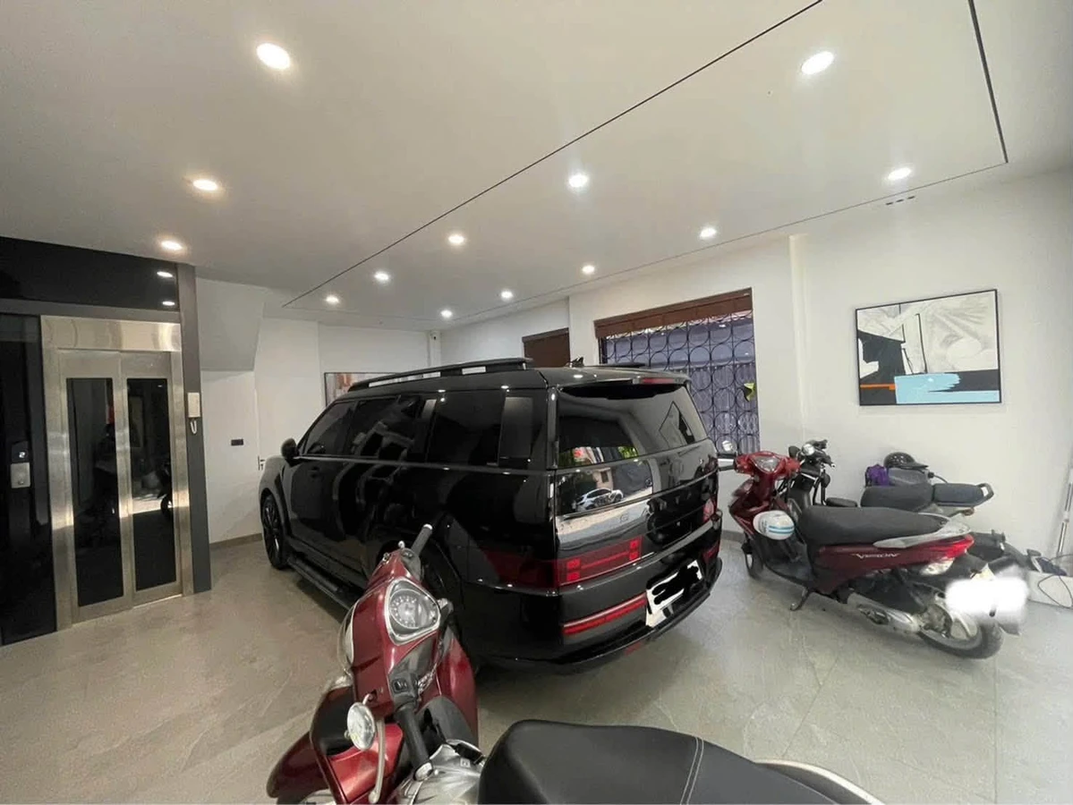 Bán nhà lô góc 6 tầng thang máy, gara ô tô, 50m2 Đào Tấn, Ba Đình, Hà Nội - Ảnh 1