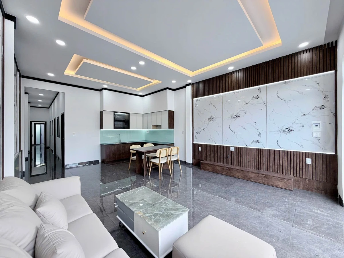 Bán nhà phố mặt tiền 5x20m Phường Long Khánh Đồng Nai - Ảnh thu nhỏ 2