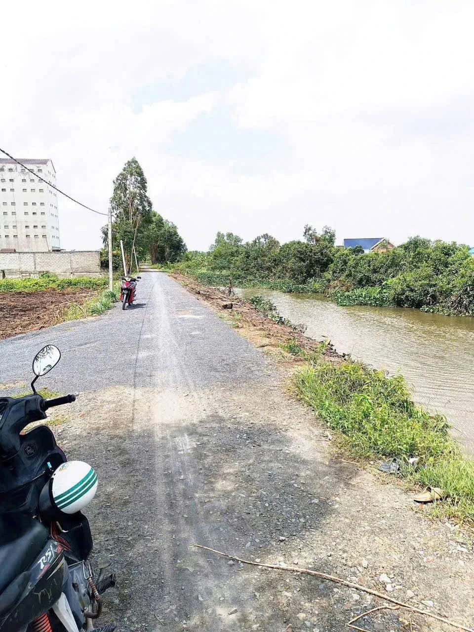 Bán đất vườn 500m2 mặt tiền kênh Mới Thạnh Lợi, Đức Hòa, Long An giá 580 triệu - Ảnh 1