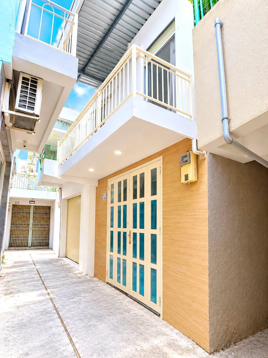 Bán nhà 2 tầng hẻm Kinh Dương Vương 24m2, 2,8 tỷ, gần bến xe Miền Tây, Bình Tân - Ảnh 1