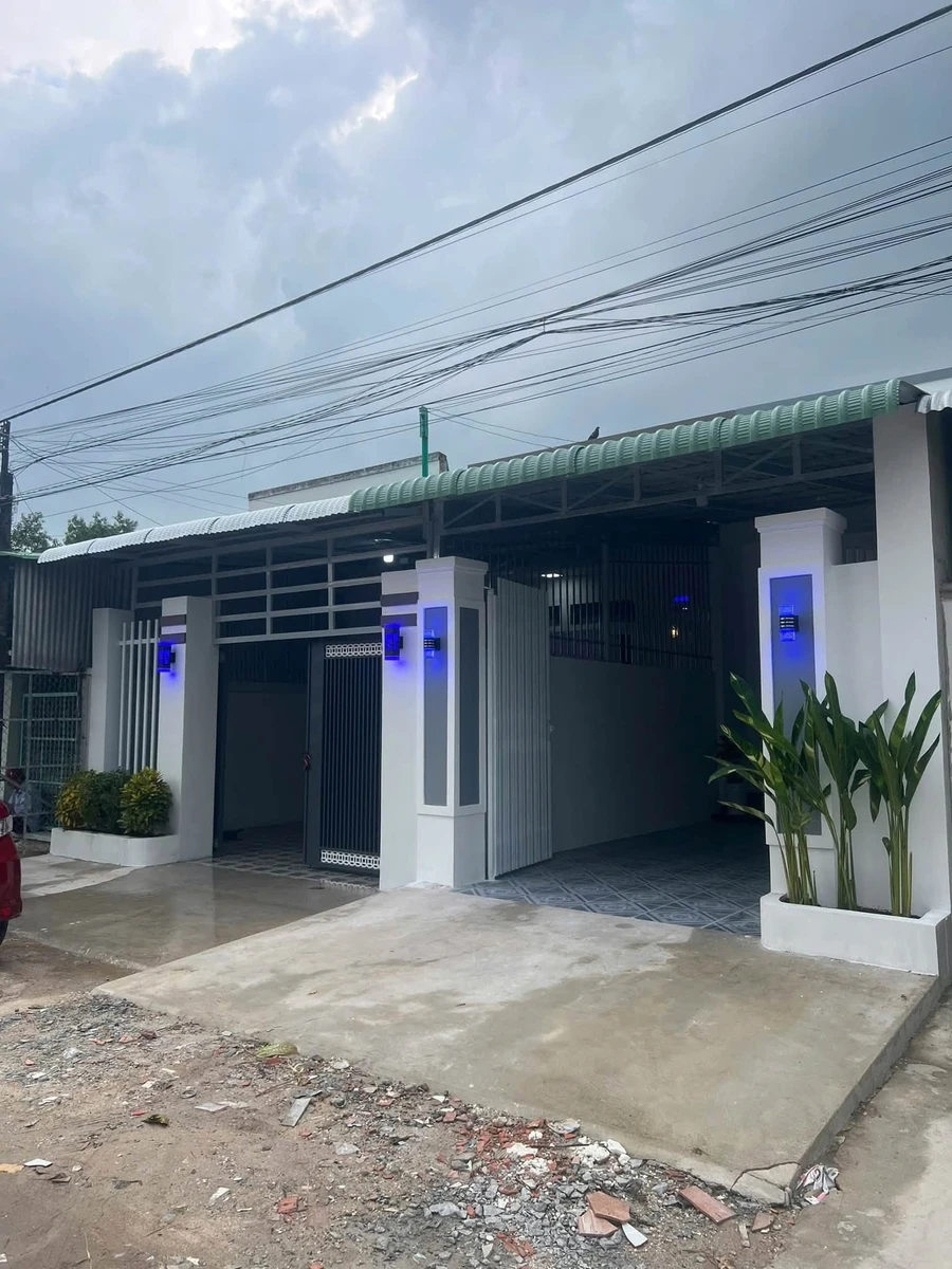 Bán nhà 75m² 3 phòng ngủ Long Hoa Tây Ninh 1,19 tỷ - Ảnh 1