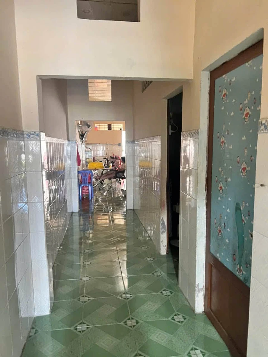 Bán nhà mặt tiền kinh doanh 150m² Bến Cát - Ảnh thu nhỏ 4