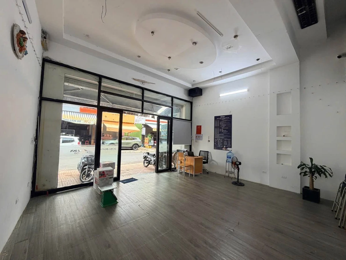 Bán nhà mặt tiền Lê Đại Hành, Q.1, 43m² - 7,95 tỷ - Ảnh 1