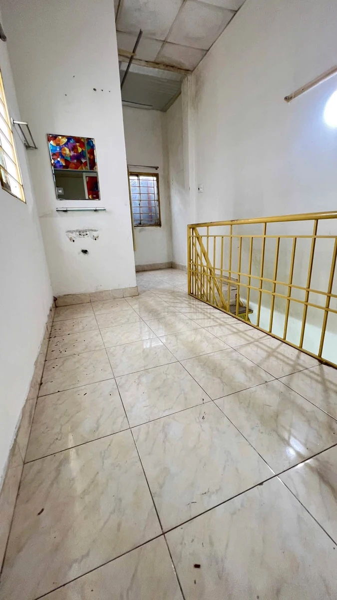 Bán nhà 2 tầng 72 m2 gần chợ Bà Chiểu Bình Thạnh - Ảnh thu nhỏ 3
