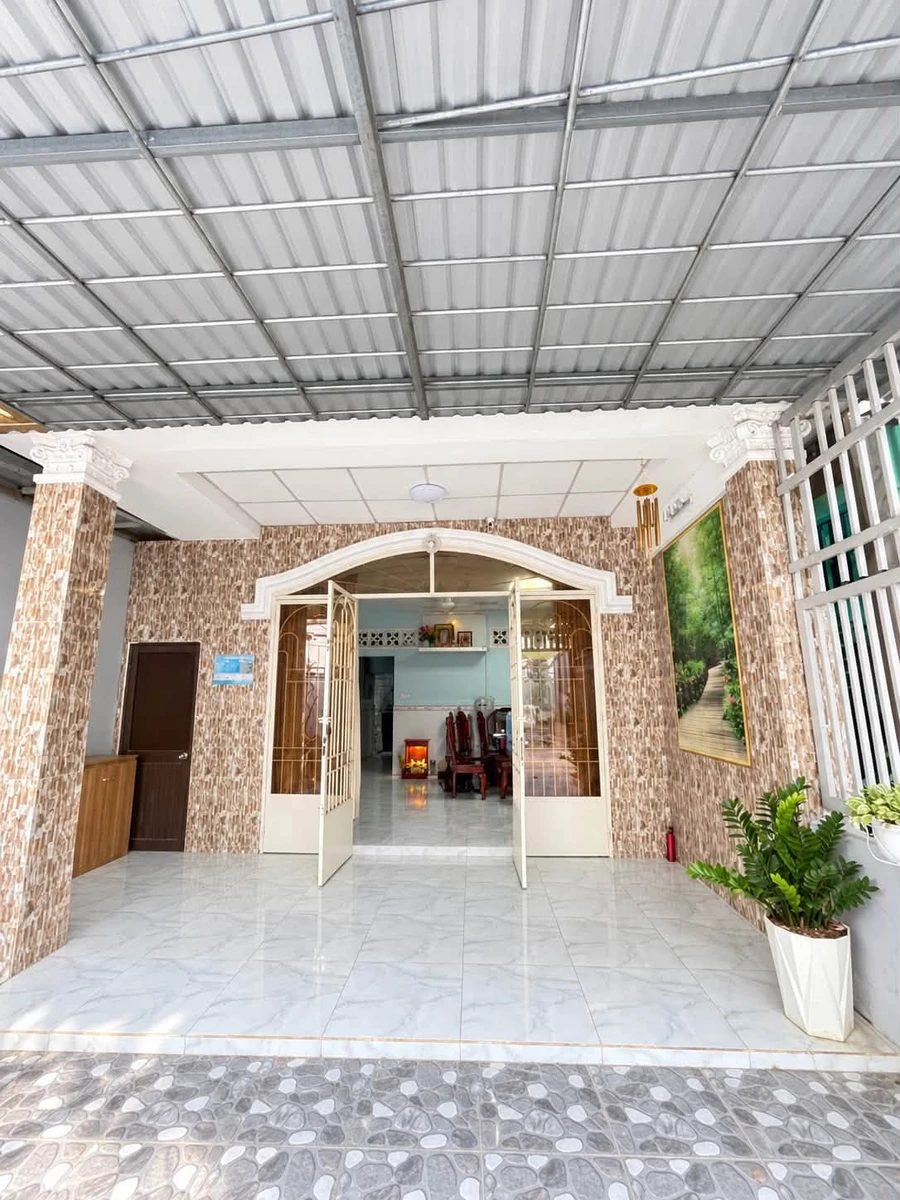 Bán nhà 80m² full thổ cư đường Lê Văn Việt, Thủ Đức giá 4,9 tỷ - Ảnh 1