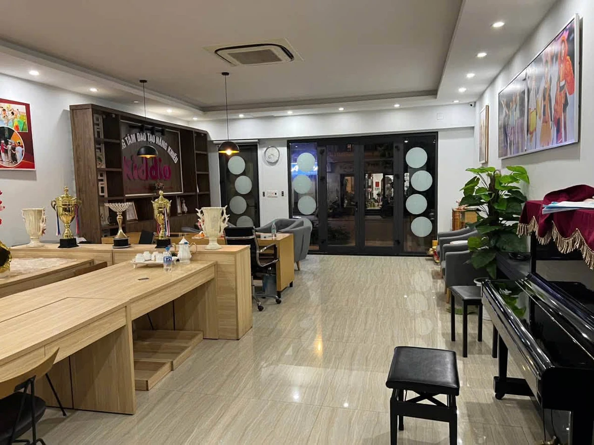 Bán nhà phố 4 tầng 96m² tại Vinhomes Bến Đoan - Ảnh thu nhỏ 2