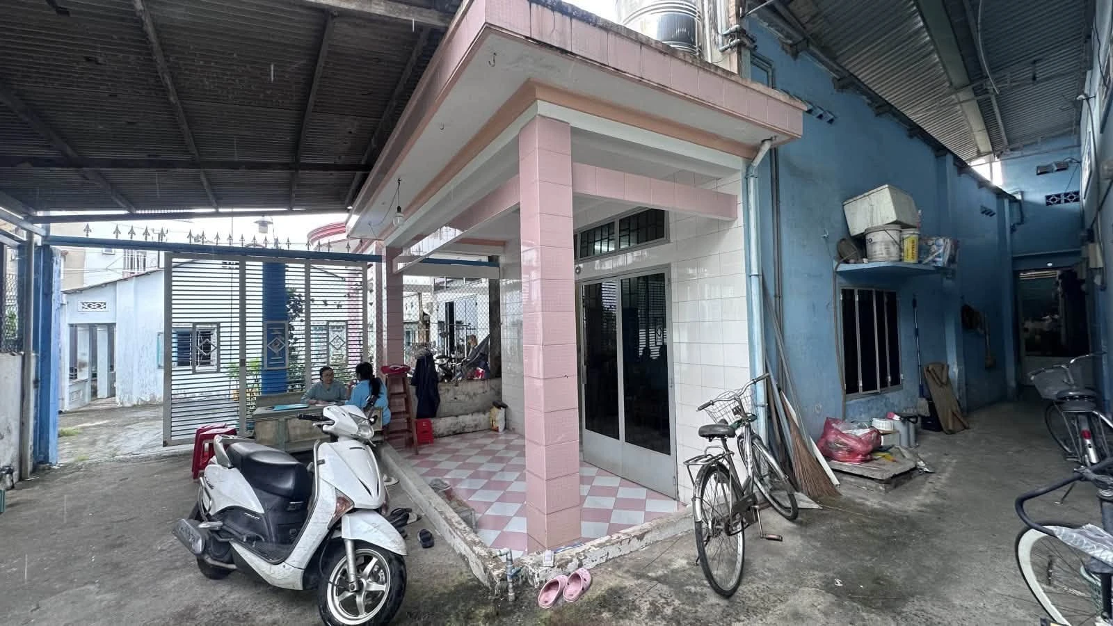 Bán nhà C4 176m2 ngang 9.5m Linh Tây Thủ Đức, 8 tỷ - Ảnh 1