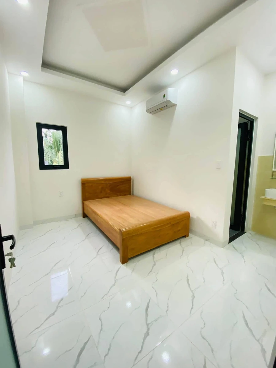 Nhà lầu 160m² 4 phòng ngủ sân ôtô, gần trường học Bình Nhâm 5 tỷ - Ảnh thu nhỏ 4