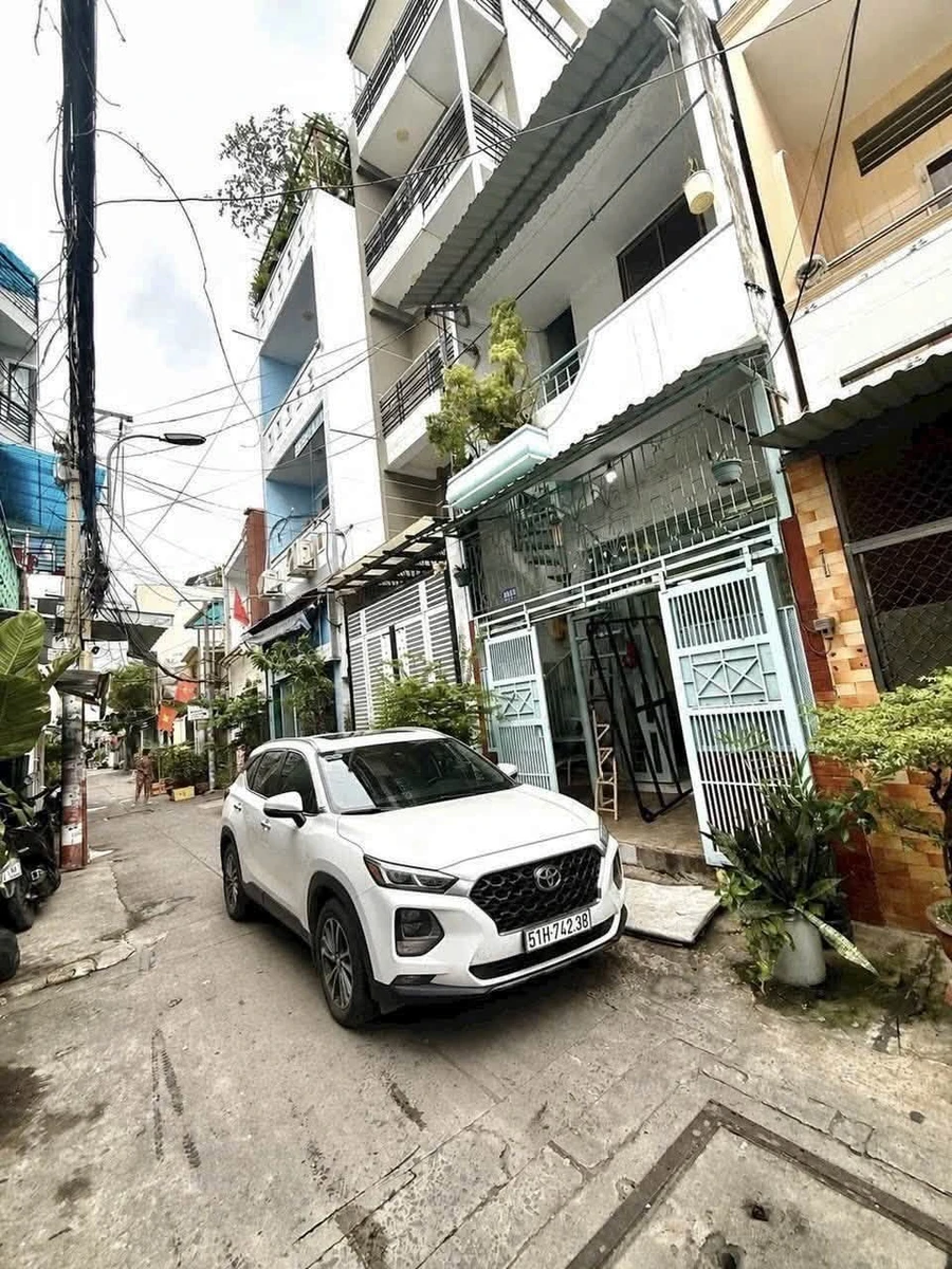 Bán nhà hẻm xe hơi 3 tầng 55m2 Bình Thạnh, giá nhỉnh 6 tỷ - Ảnh 1
