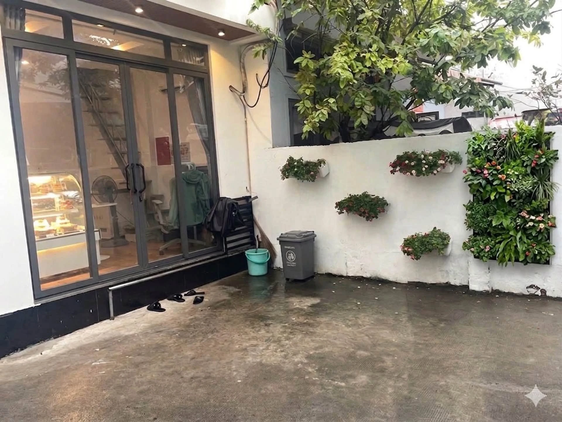 Bán nhà phố Phan Xích Long, 64m2, 2 tầng, Phú Nhuận - Ảnh 1