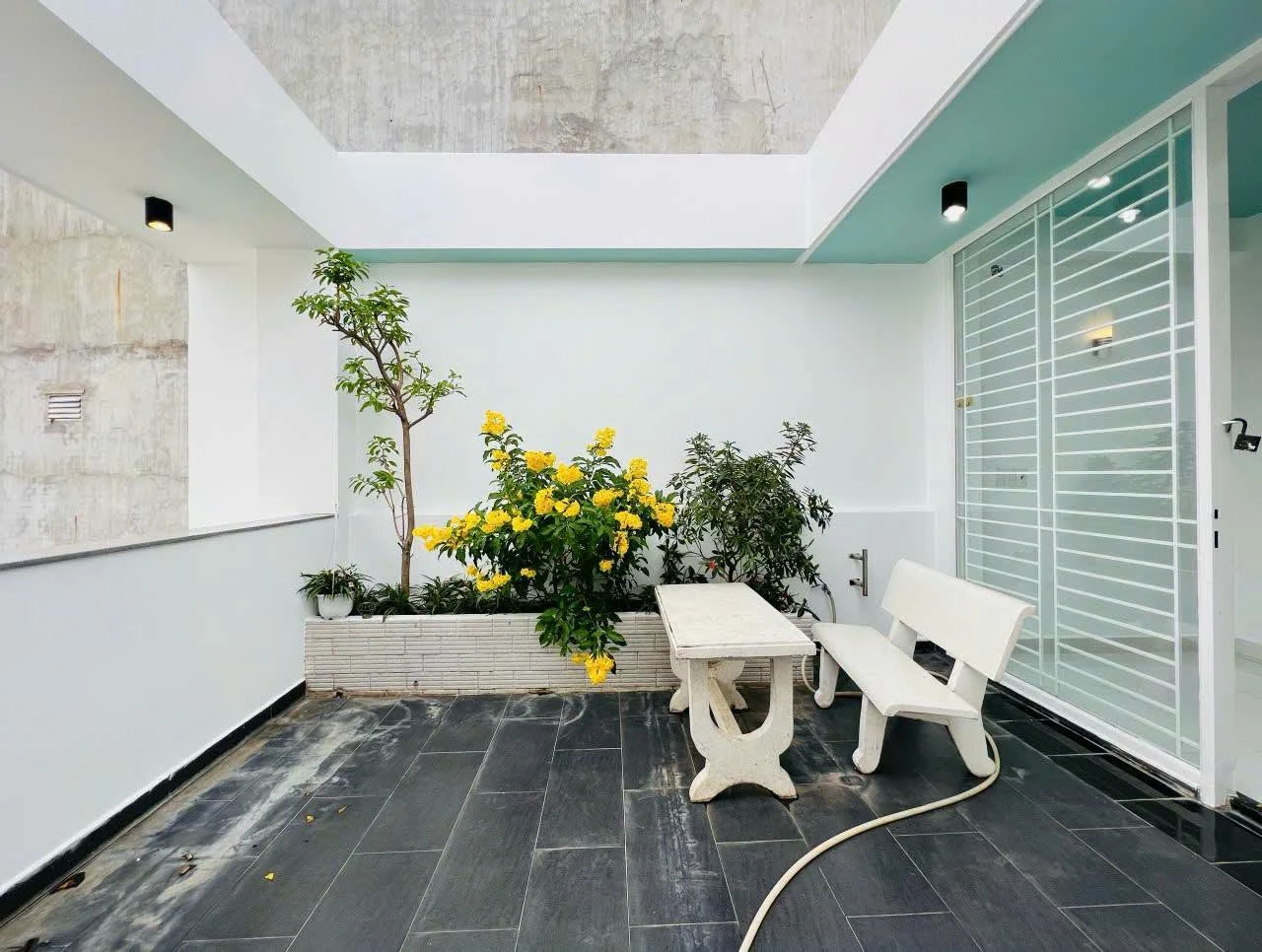 Cho thuê nguyên căn hẻm xe hơi 4PN 52m² Gò Vấp 15 triệu/tháng - Ảnh 1