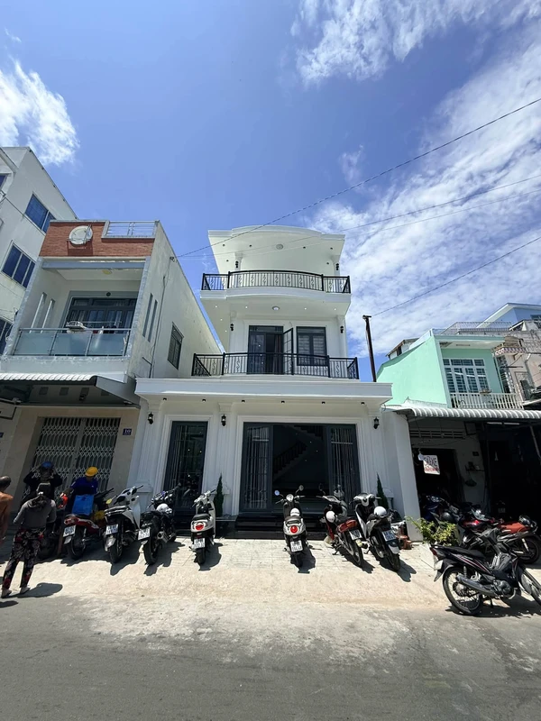 Bán nhà 3 tầng mặt tiền 313m² Rạch Giá An Giang