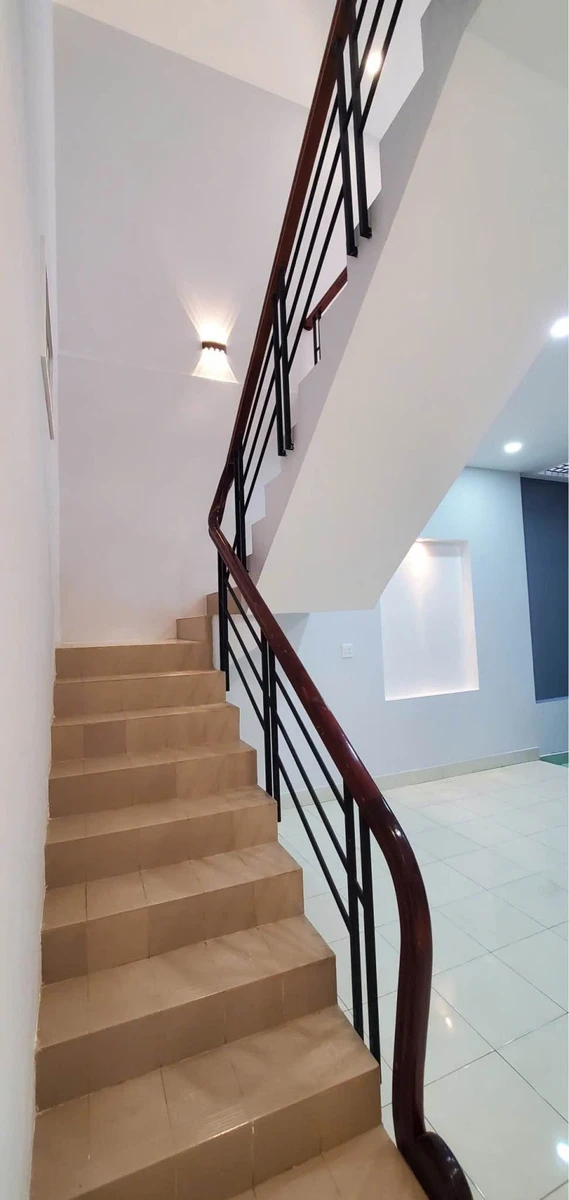Bán nhà mới 1 trệt 1 lầu 173m² Phan Văn Trị Phan Thiết - Ảnh thu nhỏ 2