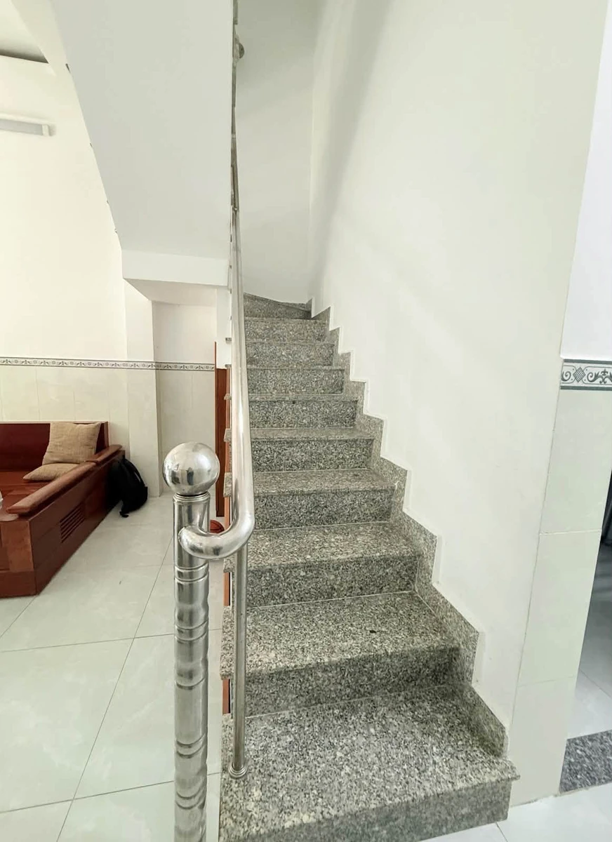 Bán nhà 3 tầng 3PN 37m2 sát mặt tiền Trương Thị Hoa, Tân Thới Hiệp, Quận 12 giá 4,25 tỷ - Ảnh thu nhỏ 5