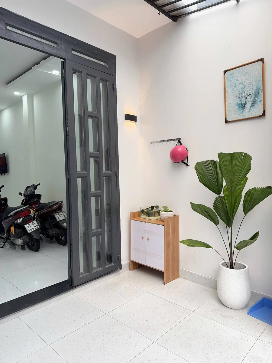 Bán nhà 1 trệt 2 lầu 3PN hẻm xe hơi đường Hồ Văn Long, Bình Tân giá 5 tỷ - Ảnh thu nhỏ 2