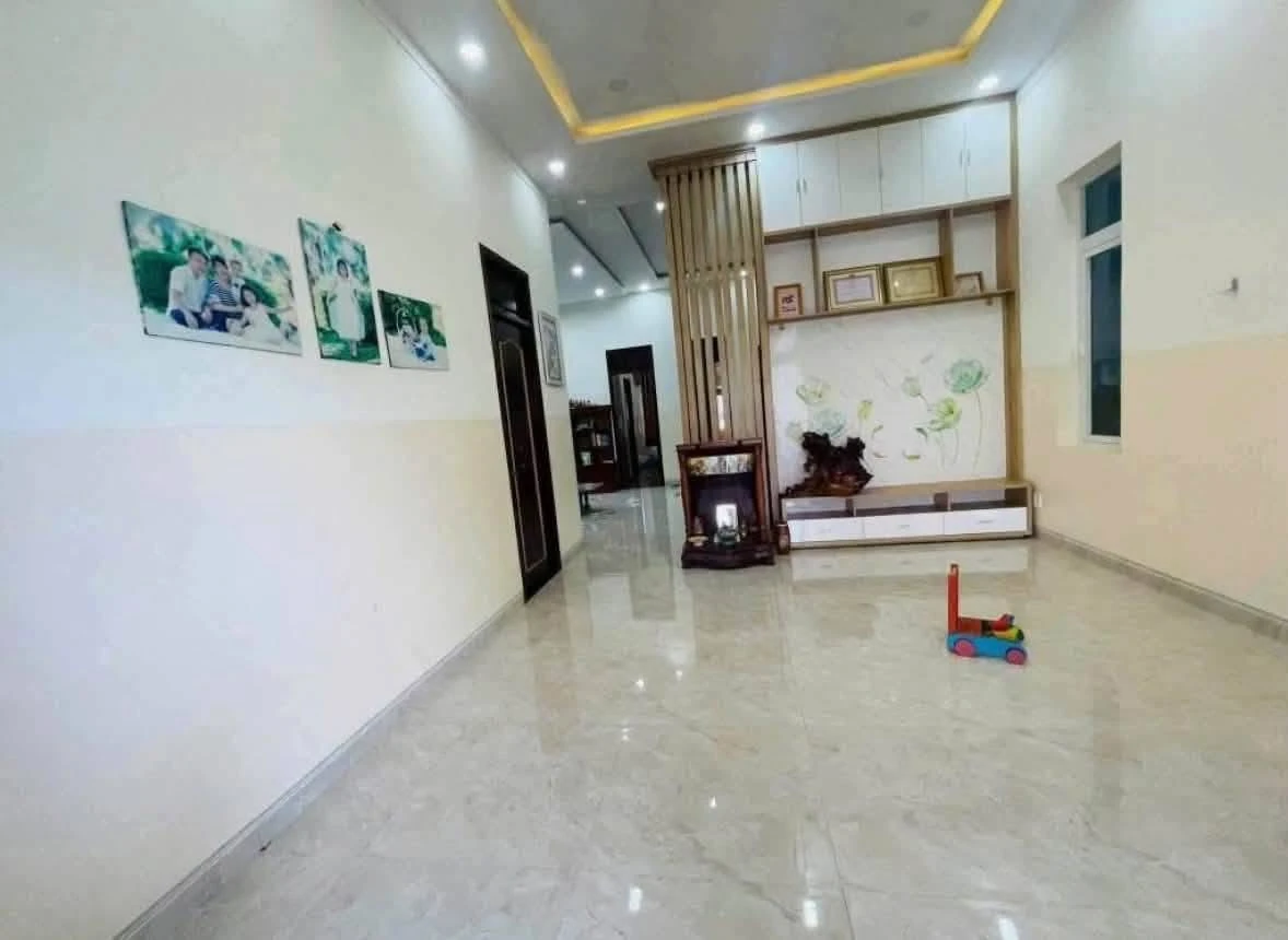 Bán nhà mái thái 3 PN, 300m² tại Đắk Nila - Ảnh 1