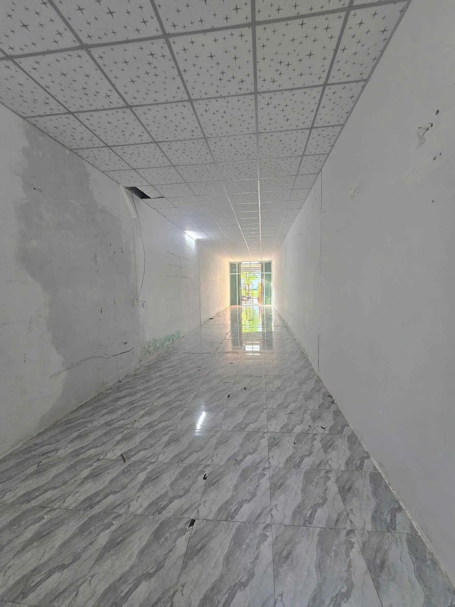 Cho thuê nhà nguyên căn 95m2 khu gara đường Tây Sơn 5tr/tháng - Ảnh thu nhỏ 2