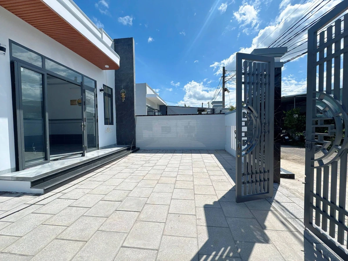 Bán nhà vườn 150m² 3 phòng ngủ Tân Đồng chỉ 1tỷ 999tr - Ảnh thu nhỏ 2