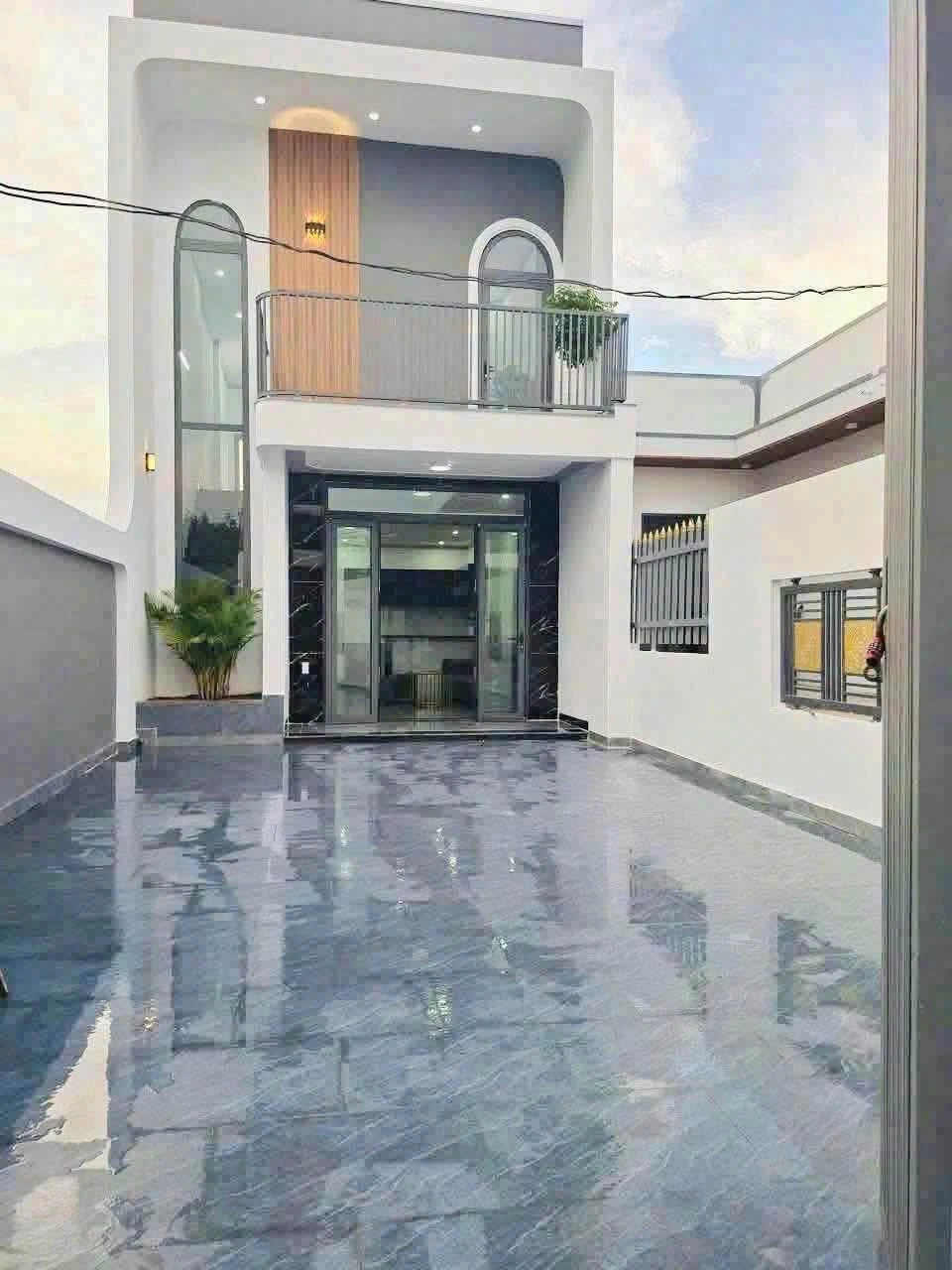 Bán nhà 3 phòng ngủ Phường Bình Phước, 125m² - Ảnh 1
