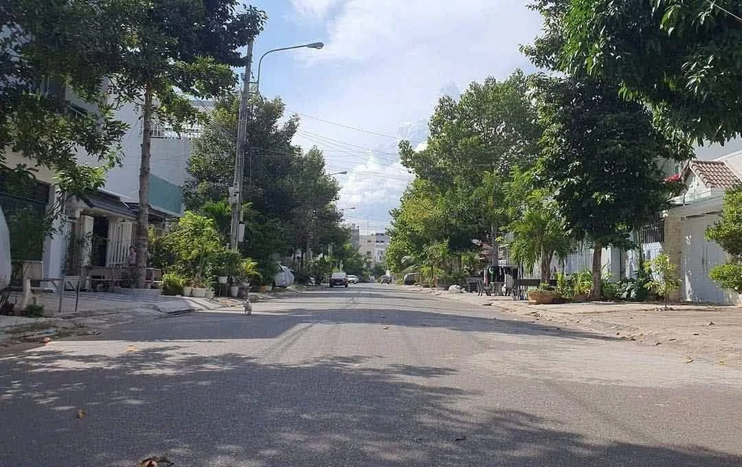 Bán lô đất thổ cư 100m² mặt tiền Trần Tử Bình, Phan Thiết 3,2 tỷ - Ảnh 1