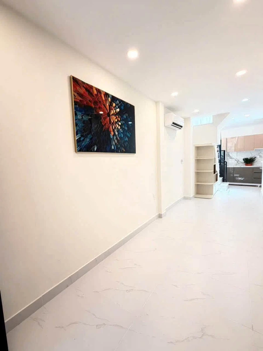 Bán nhà Phú Nhuận 2PN 35m² 4,5 tỷ mặt tiền Hoàng Diệu - Ảnh thu nhỏ 2