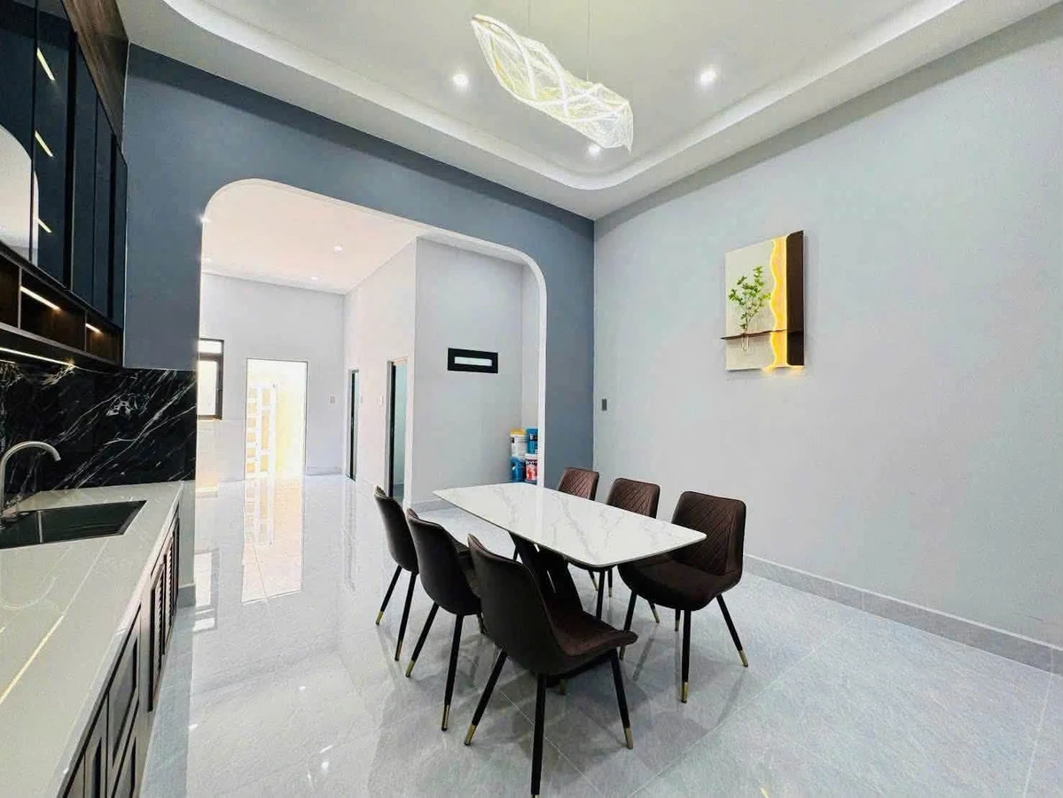Bán nhà phố 108m² 3PN mặt tiền Ngọc Hân Công Chúa - Ảnh thu nhỏ 5