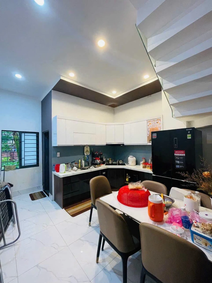 Bán nhà 1 trệt 2 lầu 180m² giá 4,6 tỷ Hiệp Hòa - Ảnh thu nhỏ 3