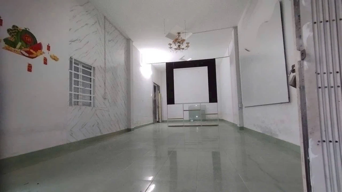 Cho thuê nhà 2 mặt tiền 235m² Phú Trung, 9 triệu/tháng - Ảnh thu nhỏ 5