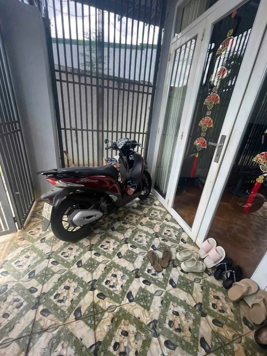 Bán dãy trọ 4 phòng 140m2 Đồng Khởi Quận 1, giá 4,55 tỷ - Ảnh thu nhỏ 3