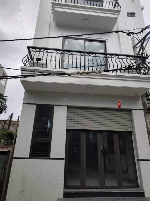 Bán nhà phố 4 tầng 200m² 4PN 3WC Trung Hành 3,95 tỷ