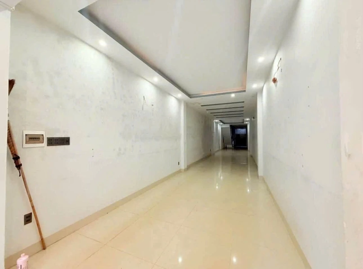 Cho thuê nhà mặt tiền 140m² 6 phòng Trương Công Định, Vũng Tàu - Ảnh 1