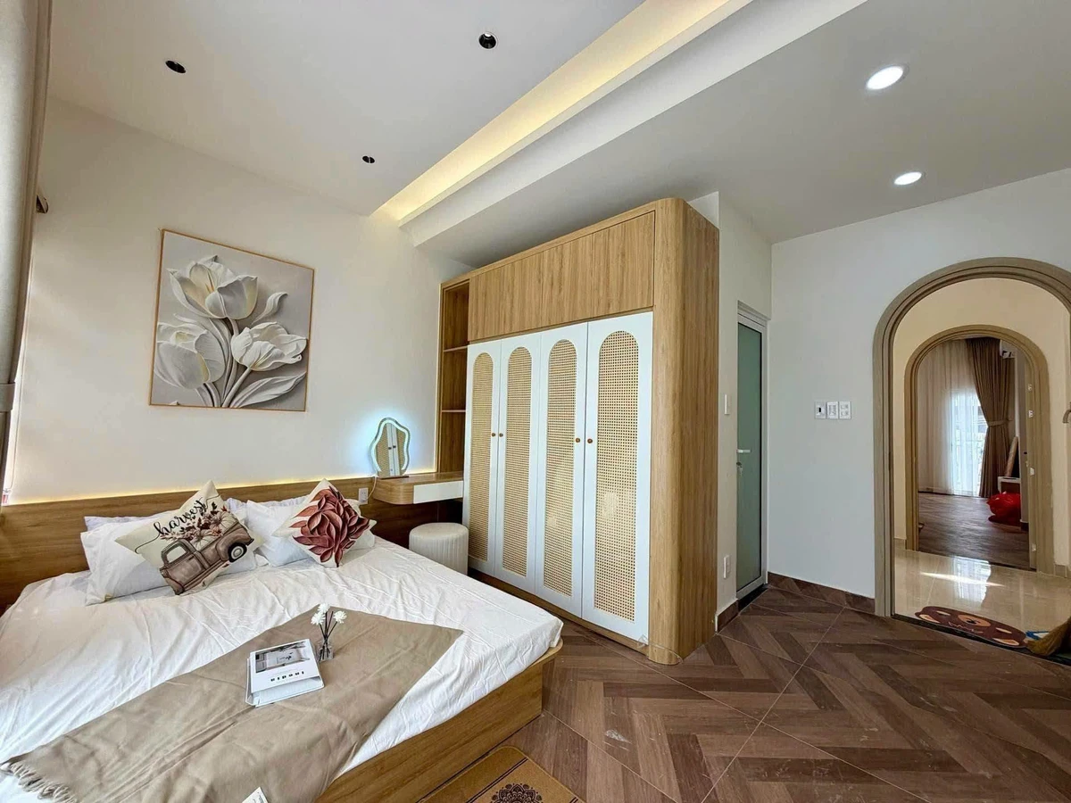 Bán nhà mới 3 tầng 54m2 đường Trần Văn Quang, Tân Bình giá 8,8 tỷ - Ảnh thu nhỏ 3