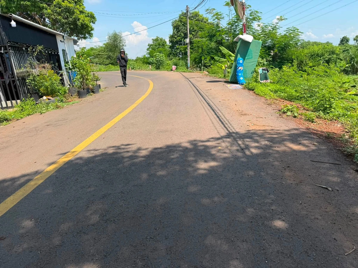 Bán đất Bàu Hàm 1600m² mặt tiền 25m Đồng Nai - Ảnh thu nhỏ 2