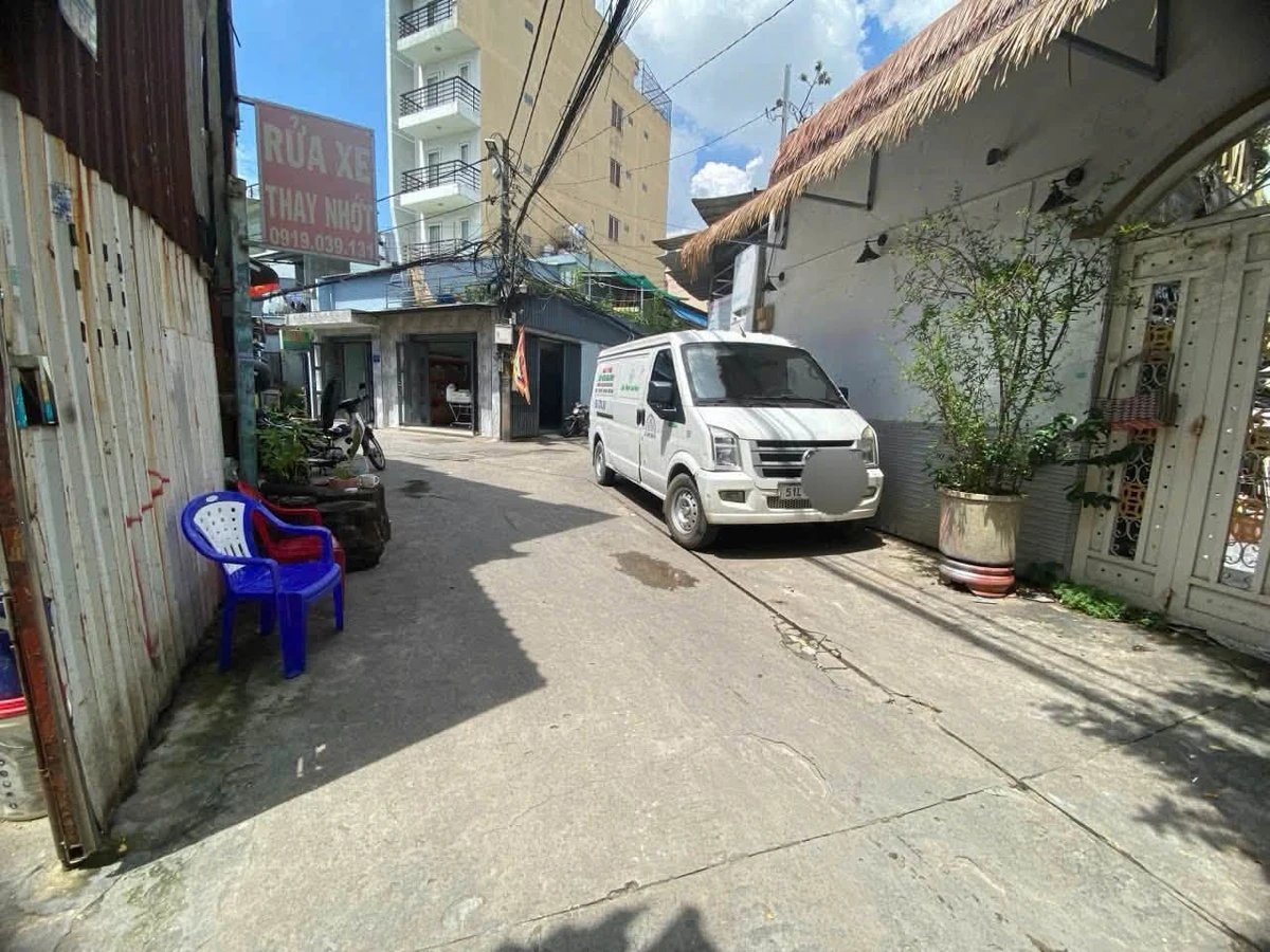Bán nhà phố 4PN 150m² gần Đầm Sen, Quận 6 - 4,9 tỷ - Ảnh thu nhỏ 2