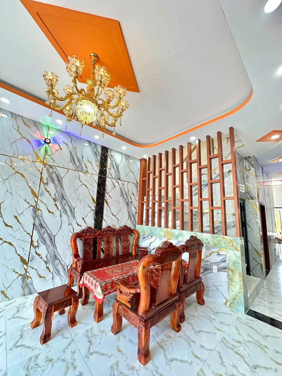 Bán nhà 2 lầu 5PN 80m² Cần Giuộc Long An 2.98 tỷ - Ảnh thu nhỏ 3