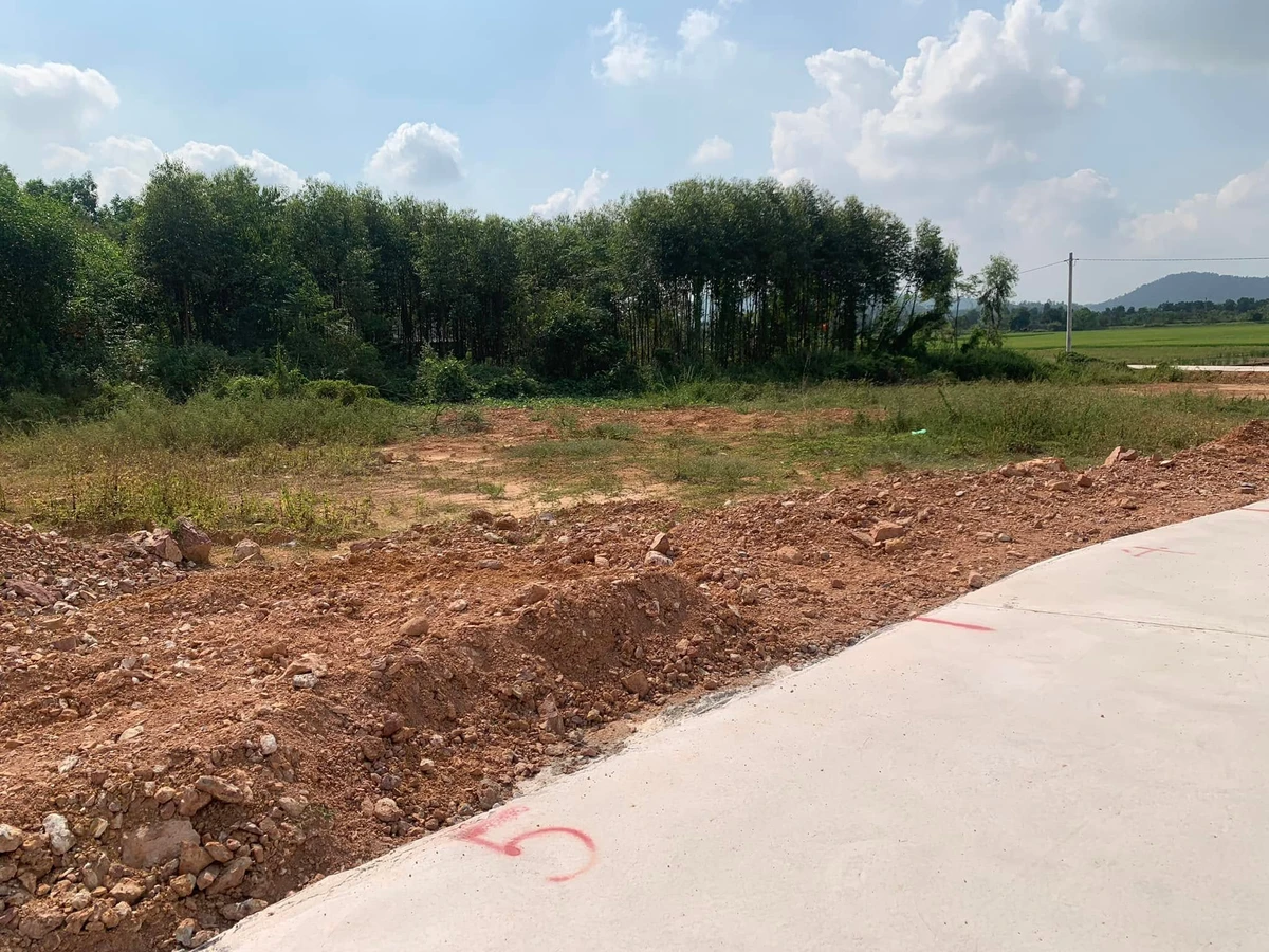 Bán đất 200m2 mặt tiền Nguyễn Huệ Đông, Triều, Quảng Ninh - Ảnh thu nhỏ 3