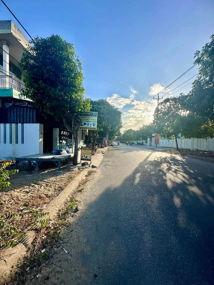 Bán lô đất mặt đường Lý Thường Kiệt 110m² gần biển Phan Rí Cửa - Ảnh thu nhỏ 4
