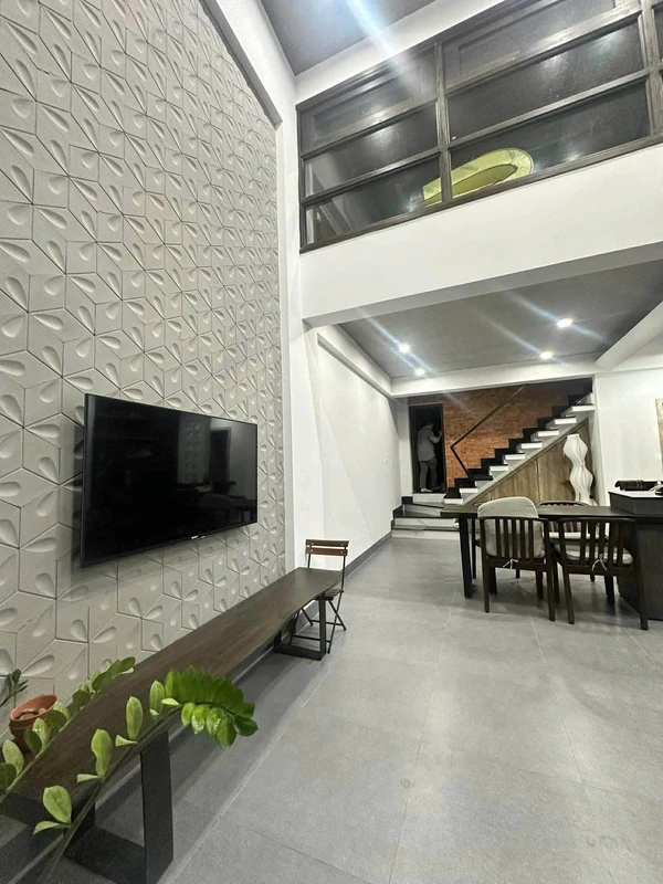 Bán nhà mặt tiền gần biển Xuân Diệu 53m² 4 phòng ngủ, 4 tỷ