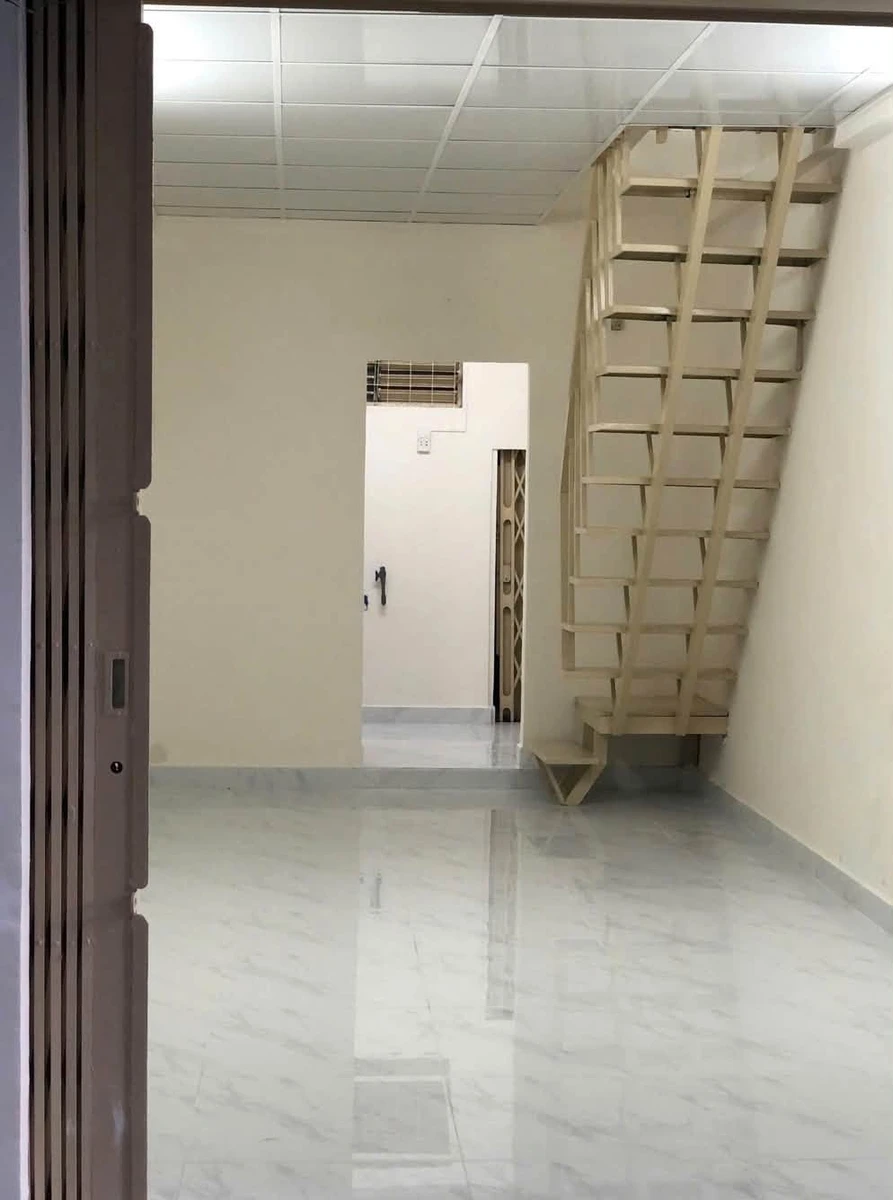 Bán nhà hẻm 4m Nguyễn Tiểu La, 2 tầng, 3,2x8m, giá 4,85 tỷ, Quận 10 - Ảnh thu nhỏ 2