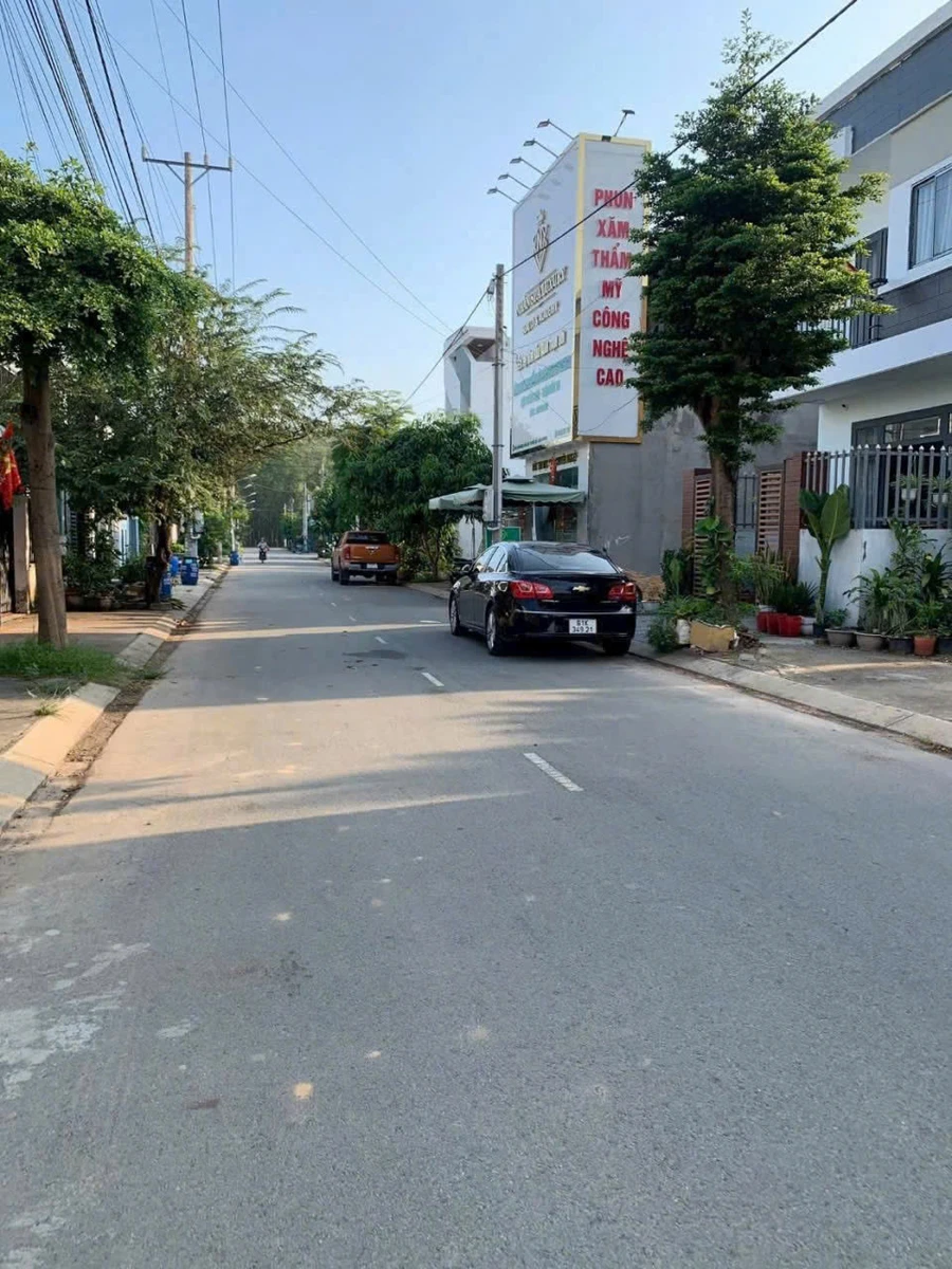 Bán đất 1300m2 tại Phường Chánh Phú Hòa, TP.HCM, giá 18 tỷ - Ảnh thu nhỏ 4