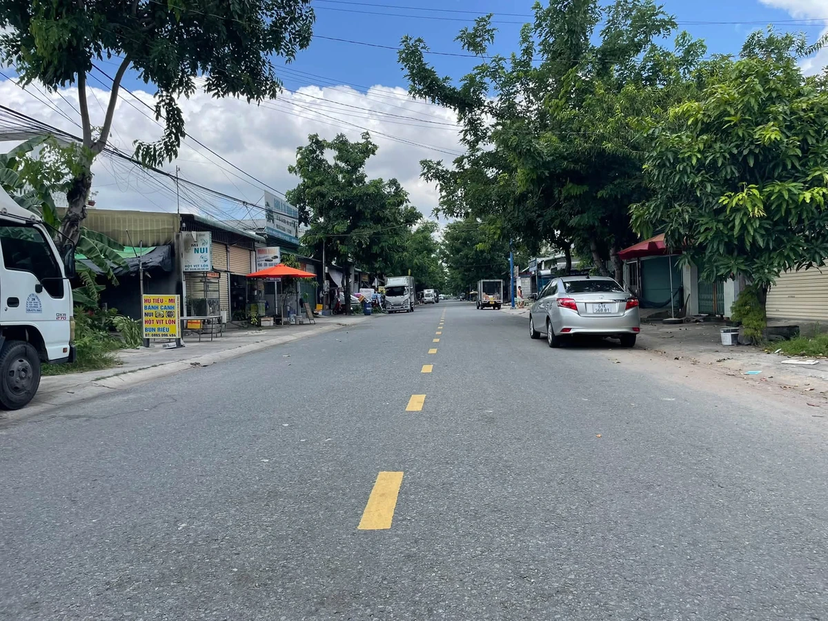 Bán đất 7,9x20m Đường D12 Khu TĐC Phú Mỹ 5 tỷ 2 - Ảnh thu nhỏ 3
